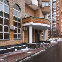 Вид входной группы снаружи Жилое здание «г Москва, Зоологическая ул., 28, стр. 2»
